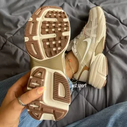 نایک وی تو کی موکا | Nike V2K Run Mocha