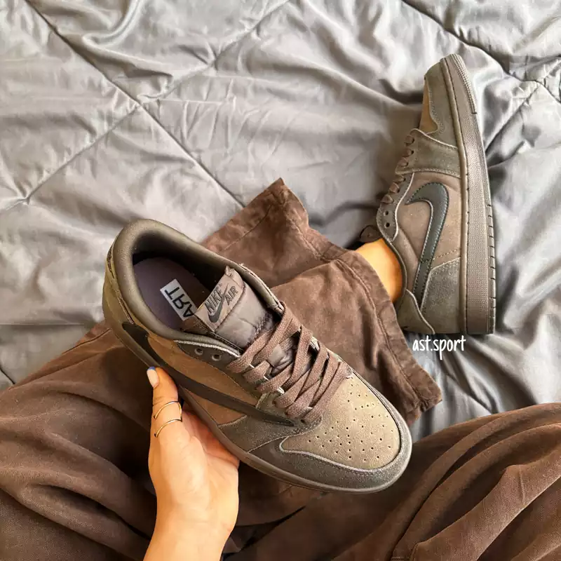 نایک جردن تراویس اسکات قهوه ای | Nike Jordan Travis Scott Velvet Brown