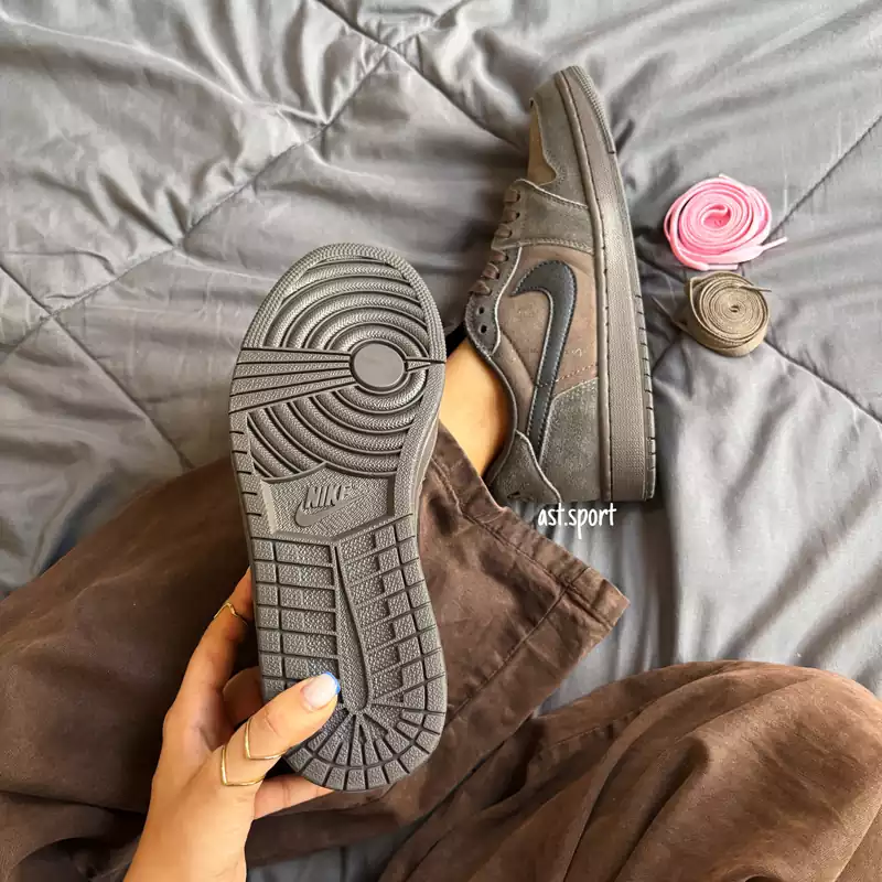 نایک جردن تراویس اسکات قهوه ای | Nike Jordan Travis Scott Velvet Brown
