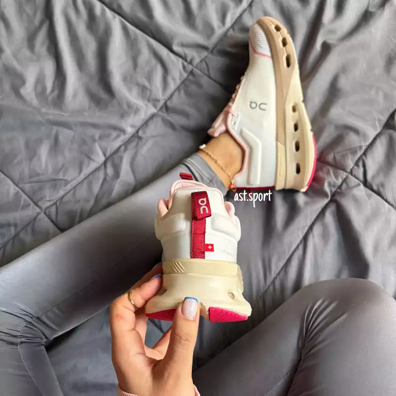 آن رانینگ سفید صورتی | ON Cloudnova X White Pink